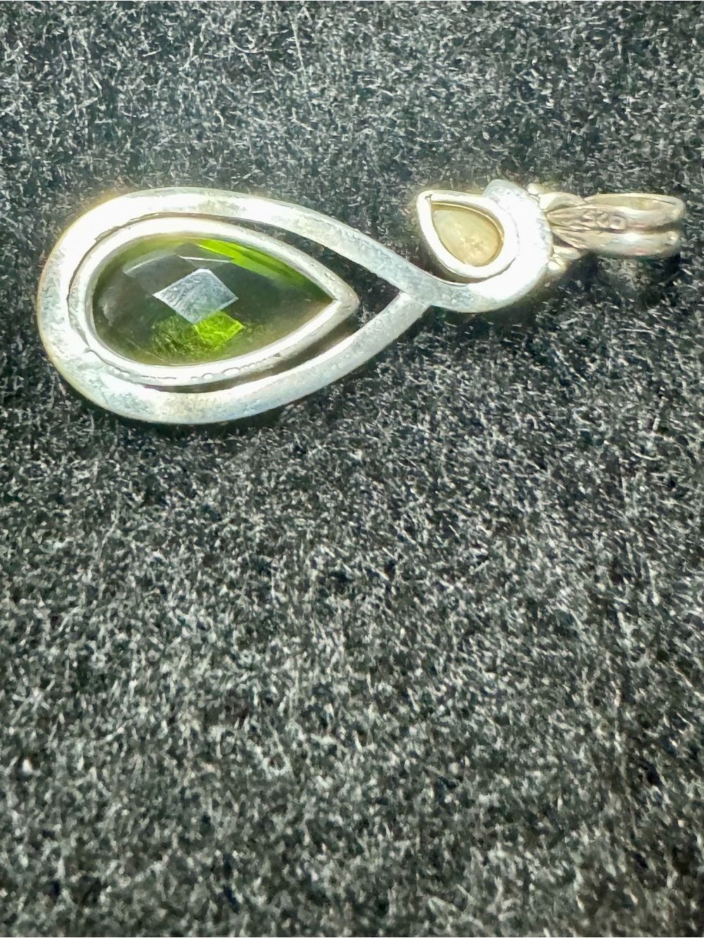 925 Sterling Silver Peridot Teardrop Pendant with Pearl Accent - Picture 7 of 9